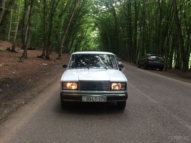 LADA (VAZ) 2107 2003, 185,000 km - 1.6 л - Bakı