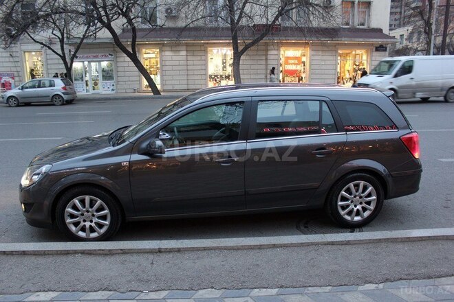 Opel Astra 2009, 118,000 km - 1.9 l - Bakı