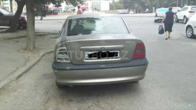 Opel Vectra 1996, 350,000 km - 1.8 л - Bakı