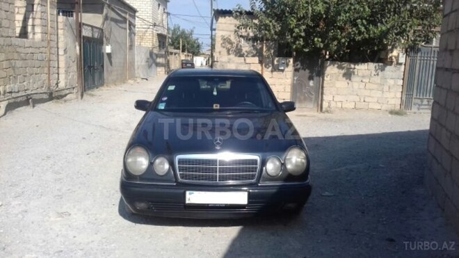 Mercedes E 230 1996, 48,000 km - 2.3 l - Bakı