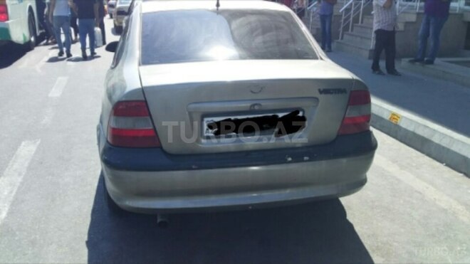 Opel Vectra 1996, 28,000 km - 1.8 л - Bakı