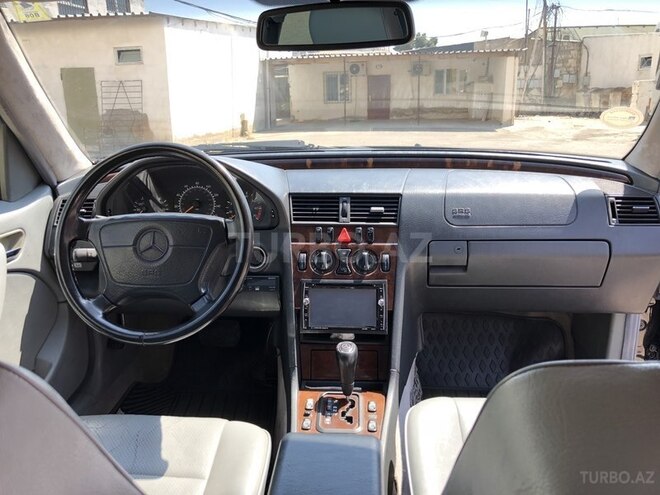 Mercedes C 230 1998, 179,945 km - 2.3 л - Bakı