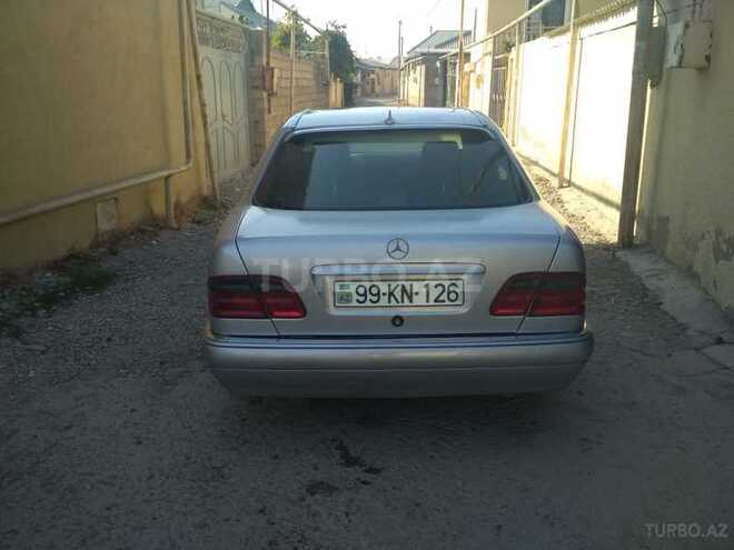 Mercedes E 230 1995, 280,000 km - 2.3 l - Bakı