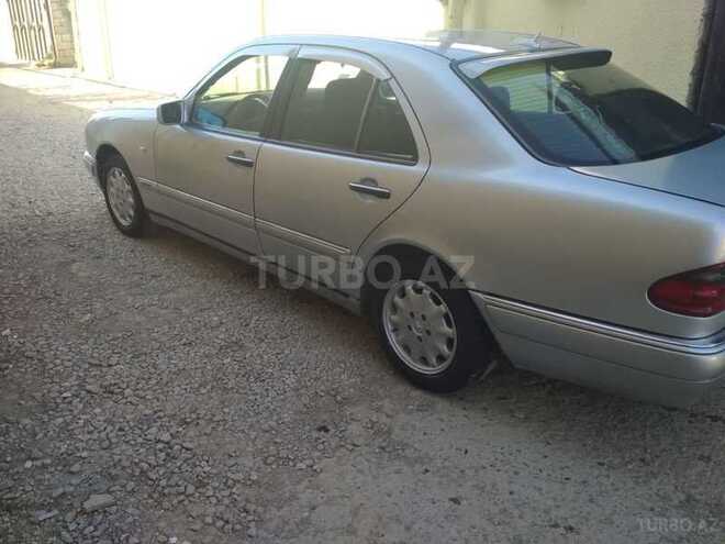 Mercedes E 230 1995, 280,000 km - 2.3 l - Bakı