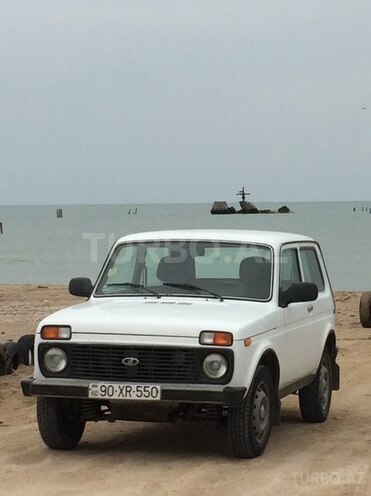 LADA (VAZ) Niva 2010, 100,000 km - 1.7 l - Neftçala