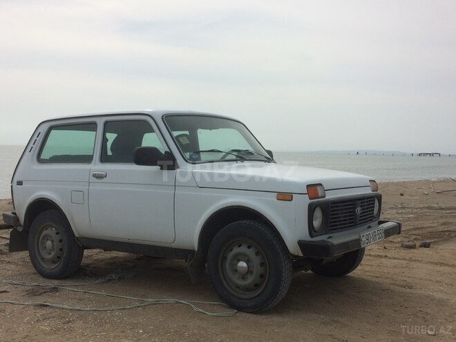 LADA (VAZ) Niva 2010, 100,000 km - 1.7 l - Neftçala