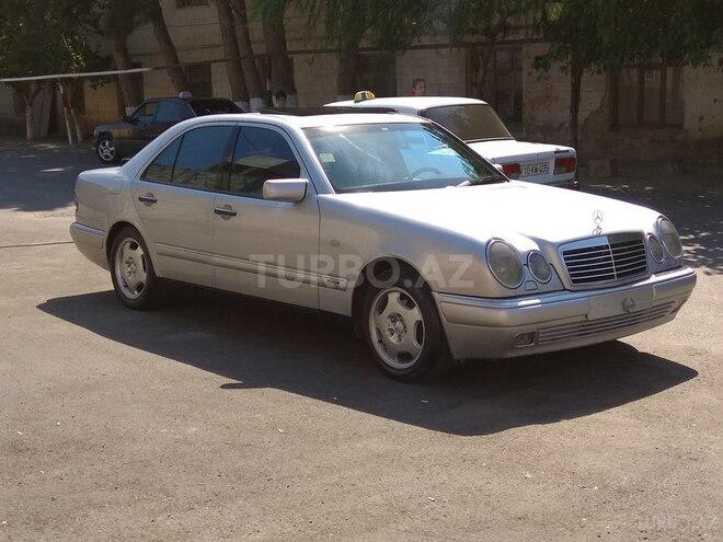 Mercedes E 240 1998, 225,235 km - 2.6 l - Bakı