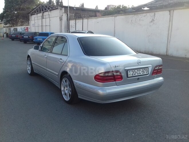 Mercedes E 260 2000, 18,600 km - 2.6 l - Gəncə