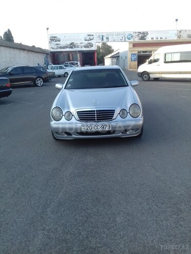 Mercedes E 260 2000, 18,600 km - 2.6 l - Gəncə