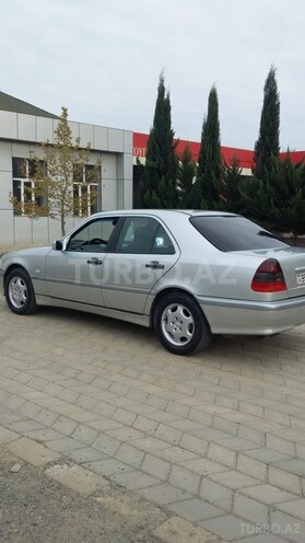 Mercedes C 240 1999, 235,000 km - 2.4 л - Biləsuvar