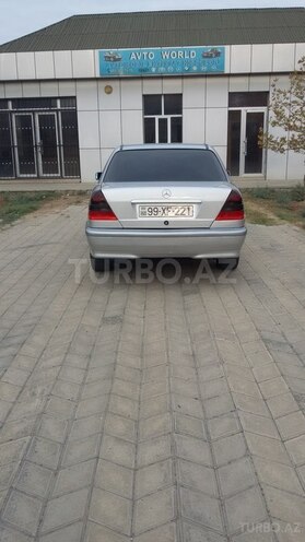 Mercedes C 240 1999, 235,000 km - 2.4 л - Biləsuvar