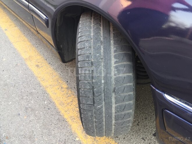 Mercedes E 200 1999, 247,000 km - 2.0 l - Bakı