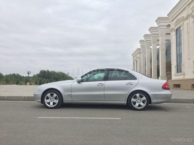 Mercedes E 240 2003, 244,000 km - 2.6 l - Ağdaş