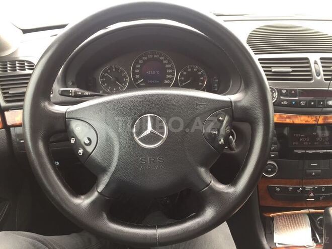Mercedes E 240 2003, 244,000 km - 2.6 l - Ağdaş