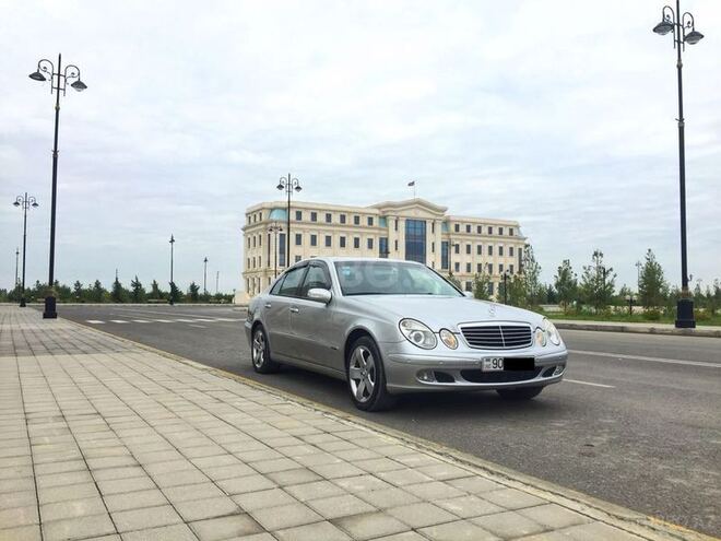 Mercedes E 240 2003, 244,000 km - 2.6 l - Ağdaş