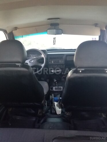 LADA (VAZ) Niva 2005, 180,000 km - 1.7 l - Salyan