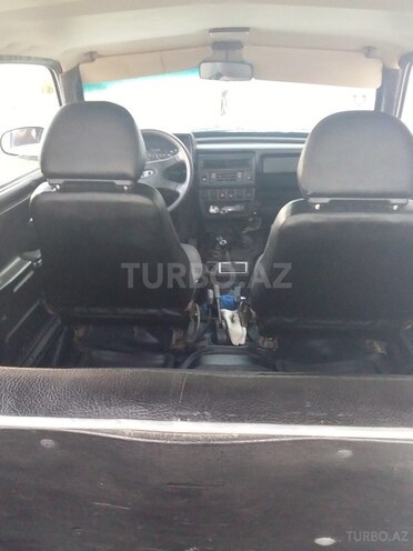 LADA (VAZ) Niva 2005, 180,000 km - 1.7 l - Salyan