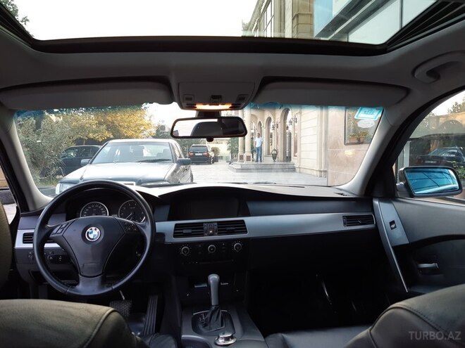 BMW 525 2003, 348,000 km - 2.5 л - Sumqayıt