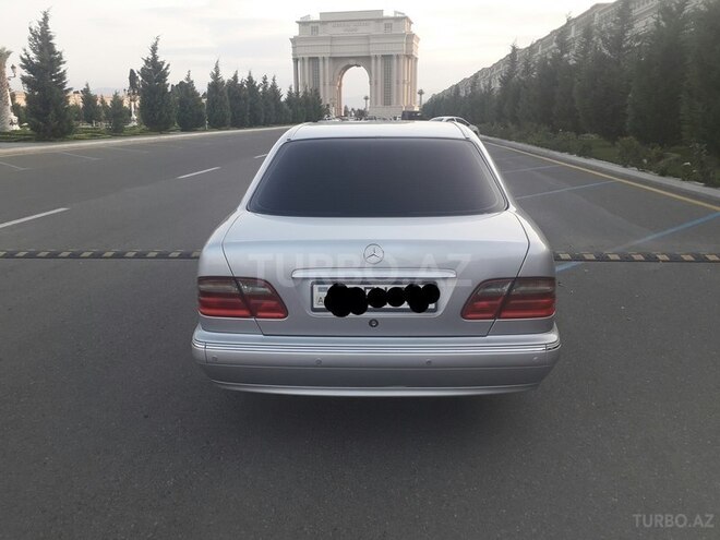 Mercedes E 200 2001, 192,300 km - 2.0 l - Gəncə