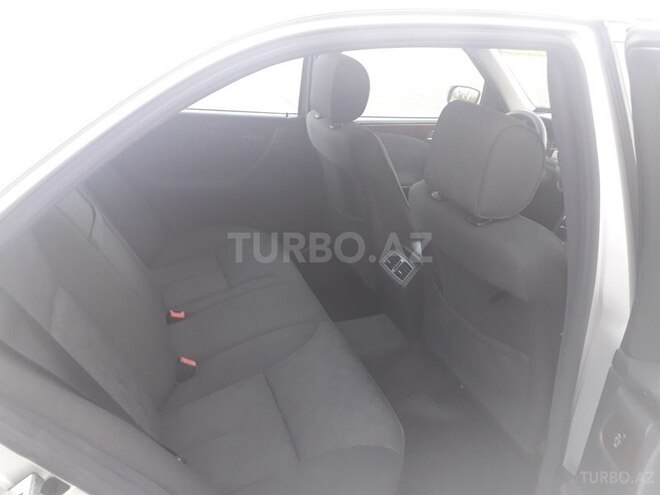 Mercedes E 200 2001, 192,300 km - 2.0 l - Gəncə
