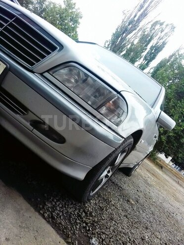 Mercedes C 180 1998, 122,000 km - 1.8 l - Lənkəran