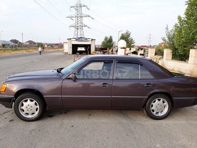 Mercedes  1991, 570,000 km - 2.0 l - Bakı