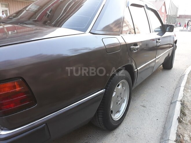 Mercedes  1991, 570,000 km - 2.0 l - Bakı