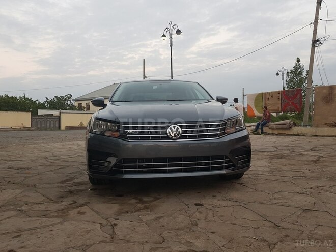 Volkswagen Passat 2018, 5,100 km - 2.0 л - Bakı