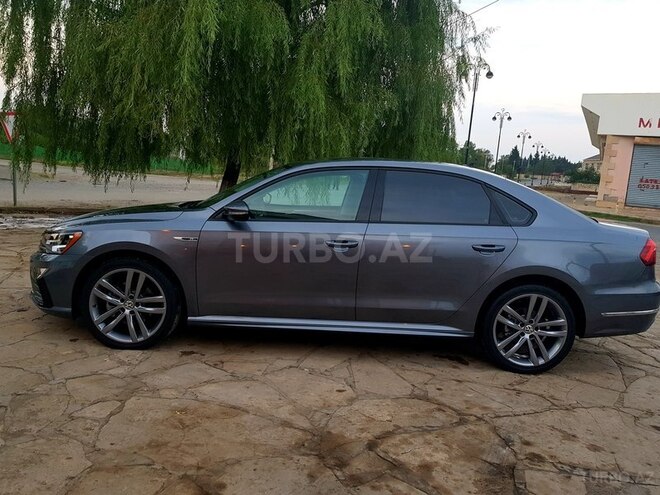 Volkswagen Passat 2018, 5,100 km - 2.0 л - Bakı