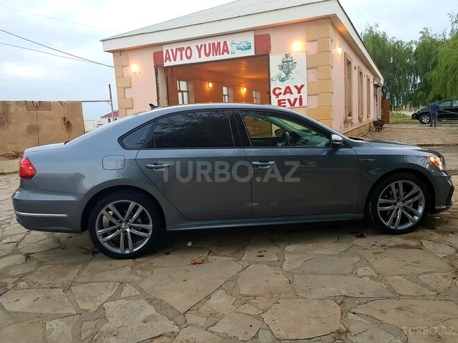 Volkswagen Passat 2018, 5,100 km - 2.0 л - Bakı