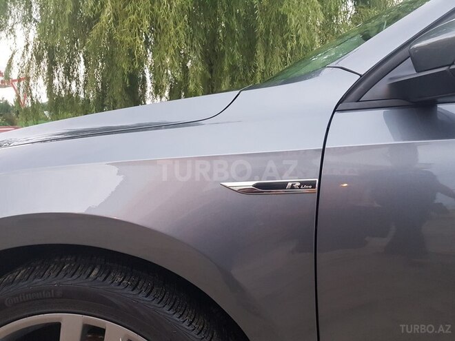 Volkswagen Passat 2018, 5,100 km - 2.0 л - Bakı