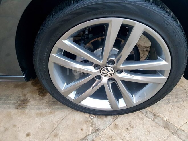 Volkswagen Passat 2018, 5,100 km - 2.0 л - Bakı