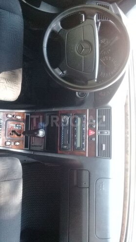 Mercedes C 240 1998, 285,343 km - 2.4 л - Sumqayıt
