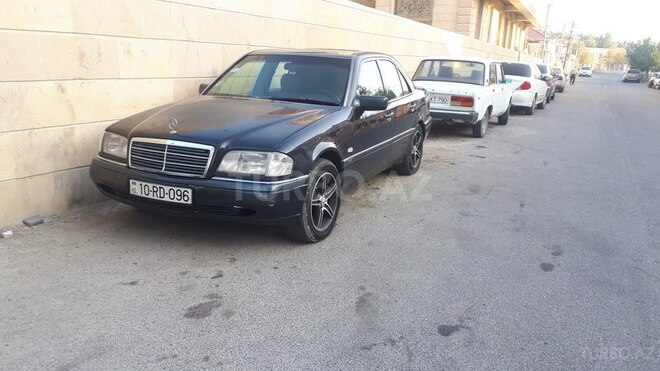 Mercedes C 200 1996, 299,000 km - 2.0 l - Bakı