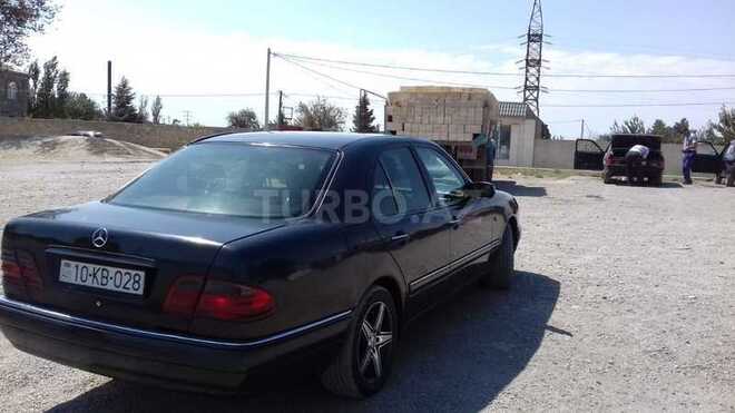 Mercedes E 230 1996, 555,000 km - 2.3 l - Sumqayıt