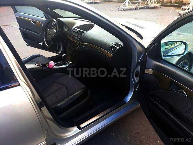 Mercedes E 320 2002, 320,000 km - 3.2 l - Bakı
