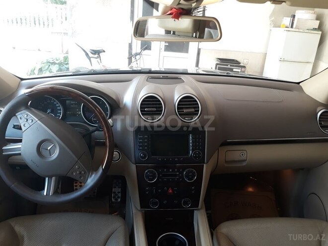 Mercedes GL 500 2007, 186,500 km - 5.5 l - Quba