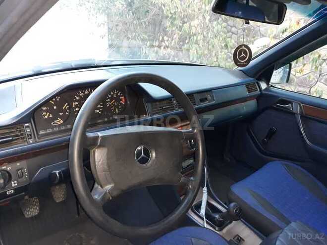 Mercedes E 230 1990, 295,000 km - 2.3 l - Bakı