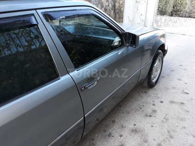 Mercedes E 230 1990, 295,000 km - 2.3 l - Bakı