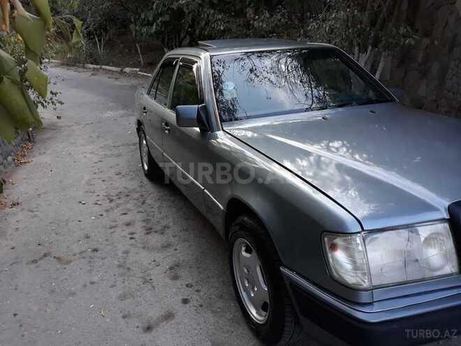 Mercedes E 230 1990, 295,000 km - 2.3 l - Bakı