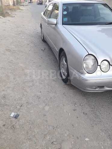 Mercedes E 270 2000, 354,000 km - 2.7 l - Bakı