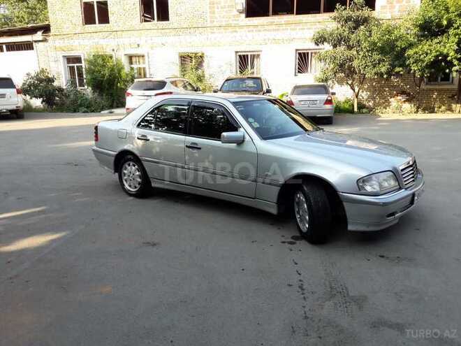 Mercedes C 200 2000, 147,000 km - 0.2 l - Bakı