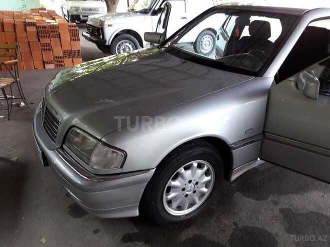 Mercedes C 200 2000, 147,000 km - 0.2 l - Bakı