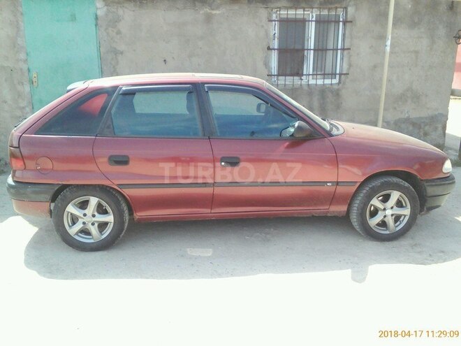 Opel Astra 1996, 353,123 km - 1.6 l - Bakı