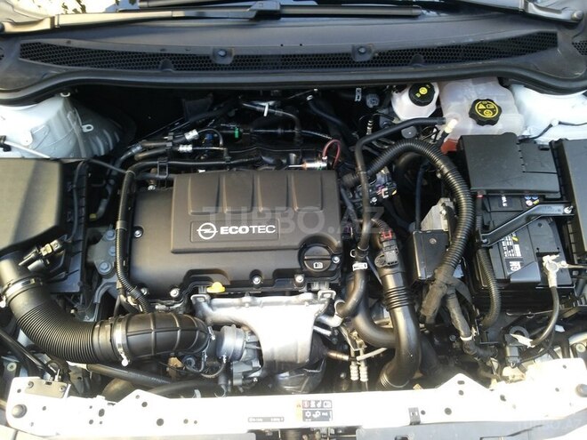 Opel Astra 2013, 24,000 km - 1.4 l - Bakı