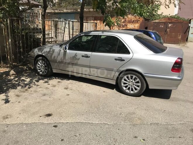 Mercedes C 240 1998, 130,000 km - 2.4 l - Bakı