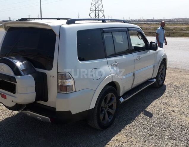 Mitsubishi Pajero 2008, 151,000 km - 3.0 l - Bakı