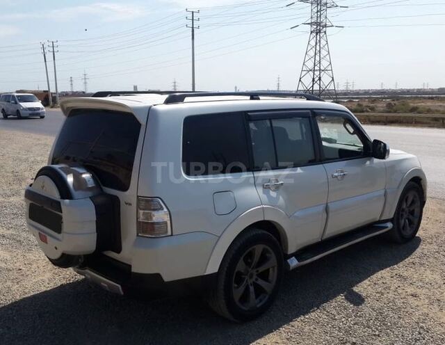 Mitsubishi Pajero 2008, 151,000 km - 3.0 l - Bakı