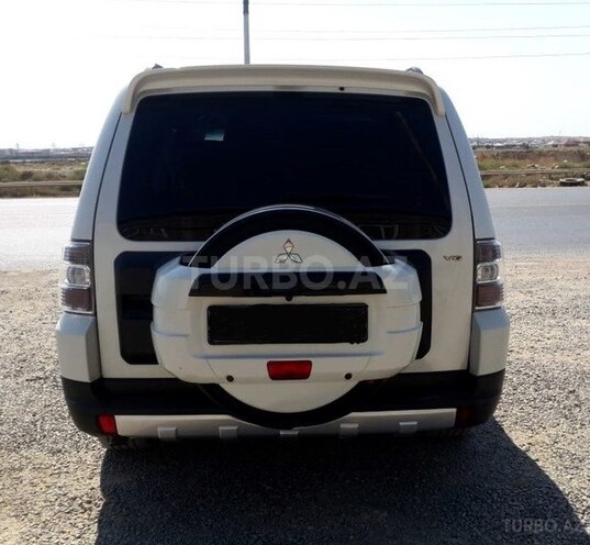 Mitsubishi Pajero 2008, 151,000 km - 3.0 l - Bakı