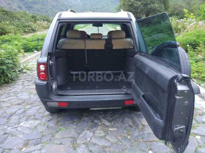 Land Rover Freelander 2002, 288,000 km - 2.5 l - Qax